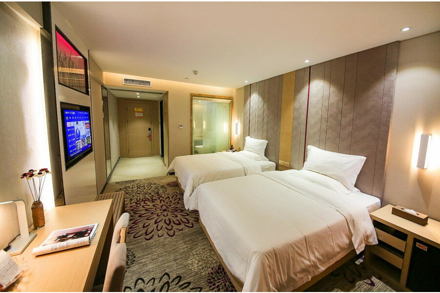 Lavande Hotel Guangzhou South High Speed Railway Station Huijiang Metro Station Chencun Bagian luar foto